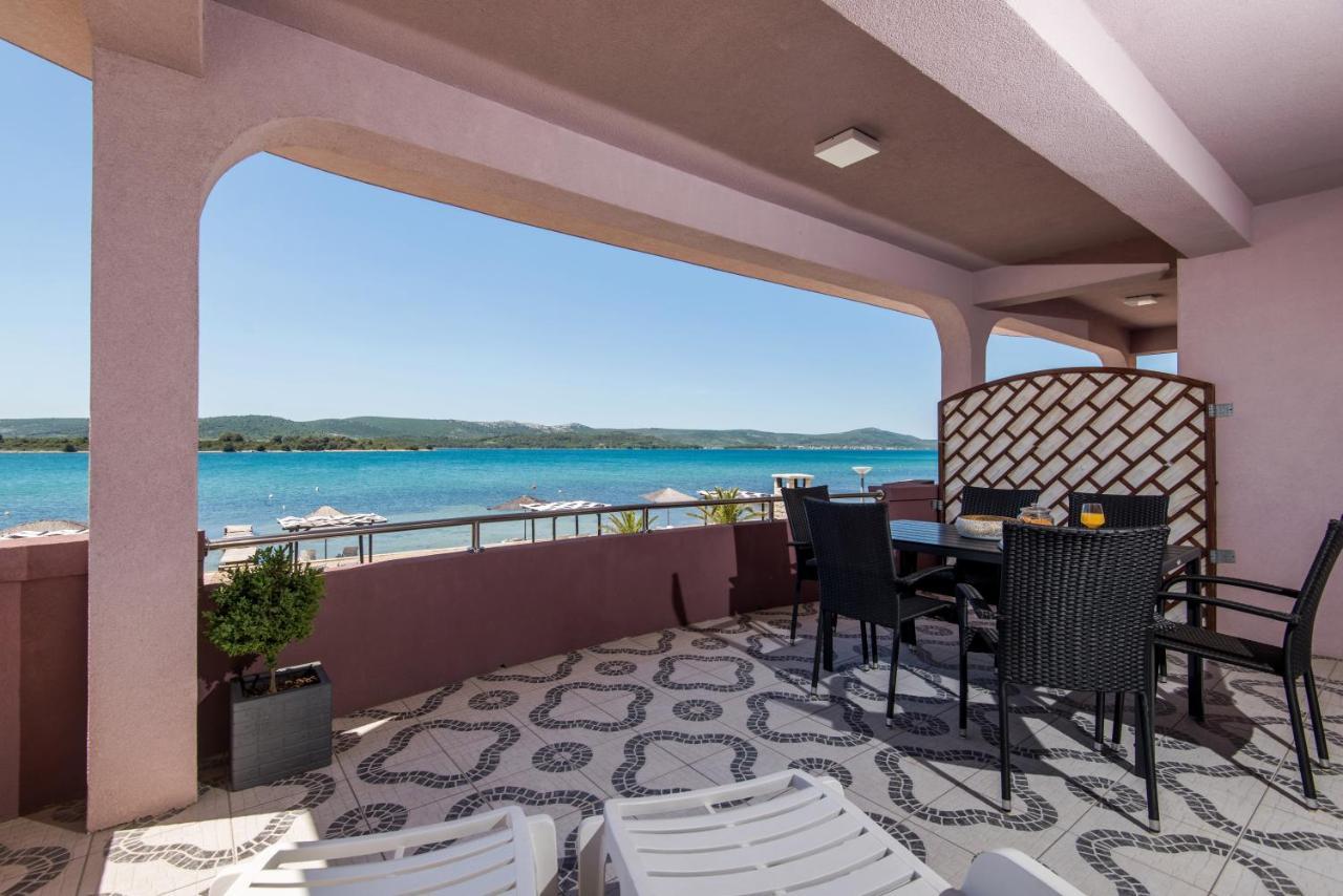 Euroholiday Apartments Turanj Luaran gambar