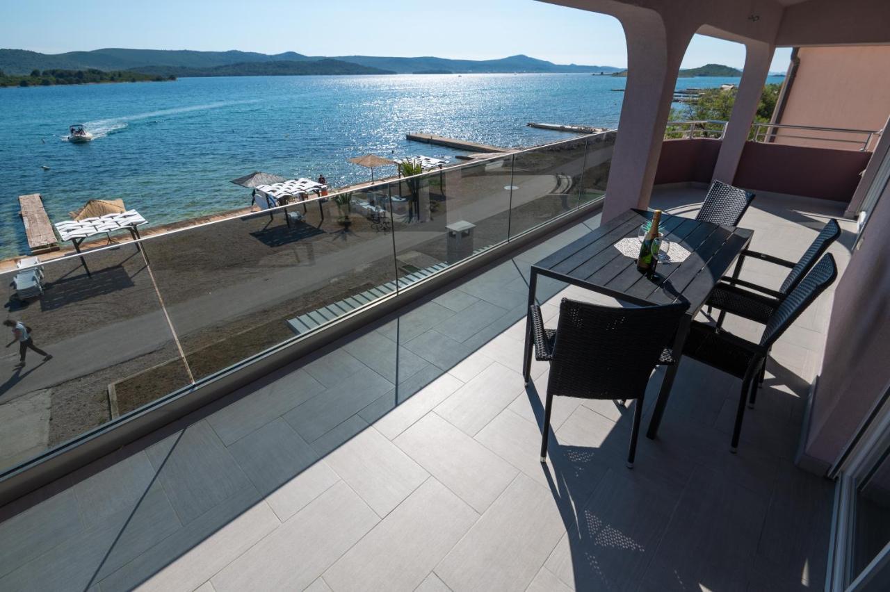 Euroholiday Apartments Turanj Luaran gambar