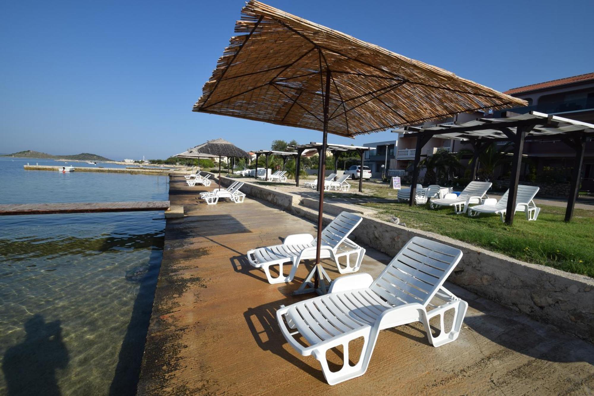 Euroholiday Apartments Turanj Luaran gambar