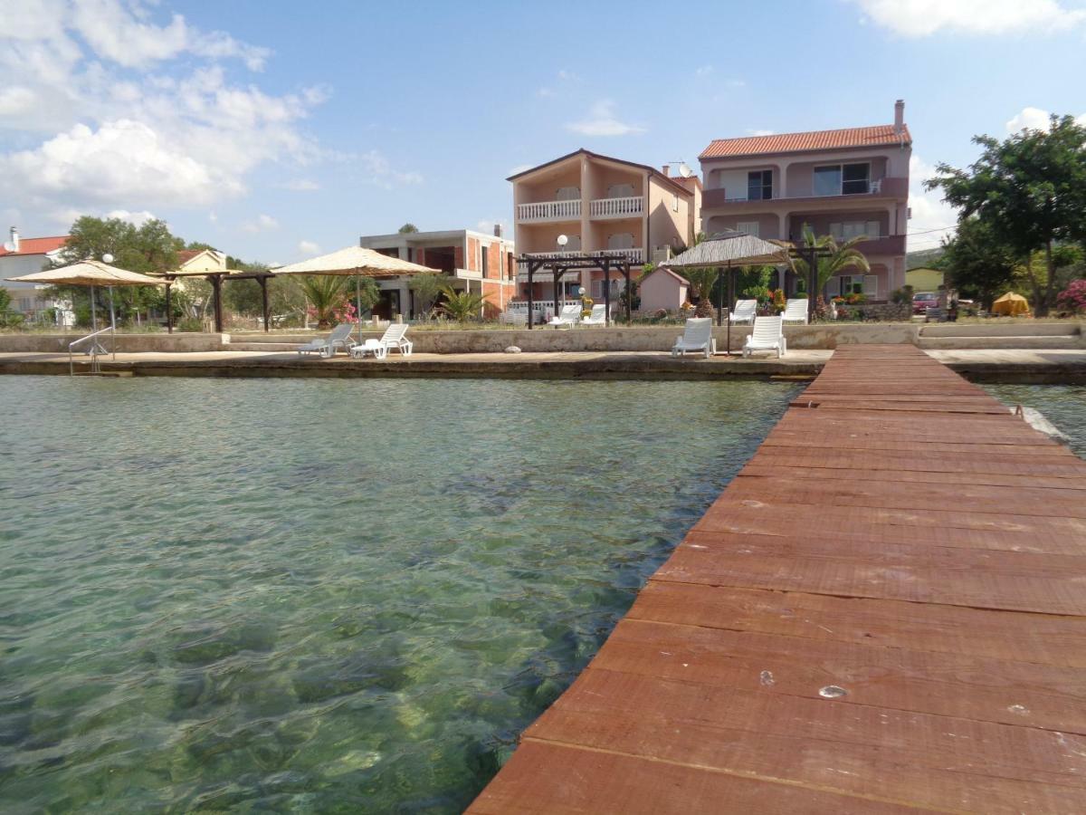 Euroholiday Apartments Turanj Luaran gambar