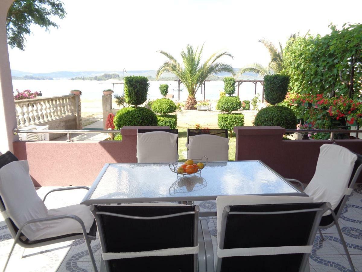 Euroholiday Apartments Turanj Luaran gambar